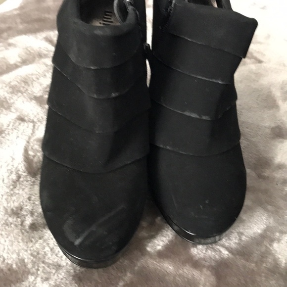 Heels - Picture 7 of 10